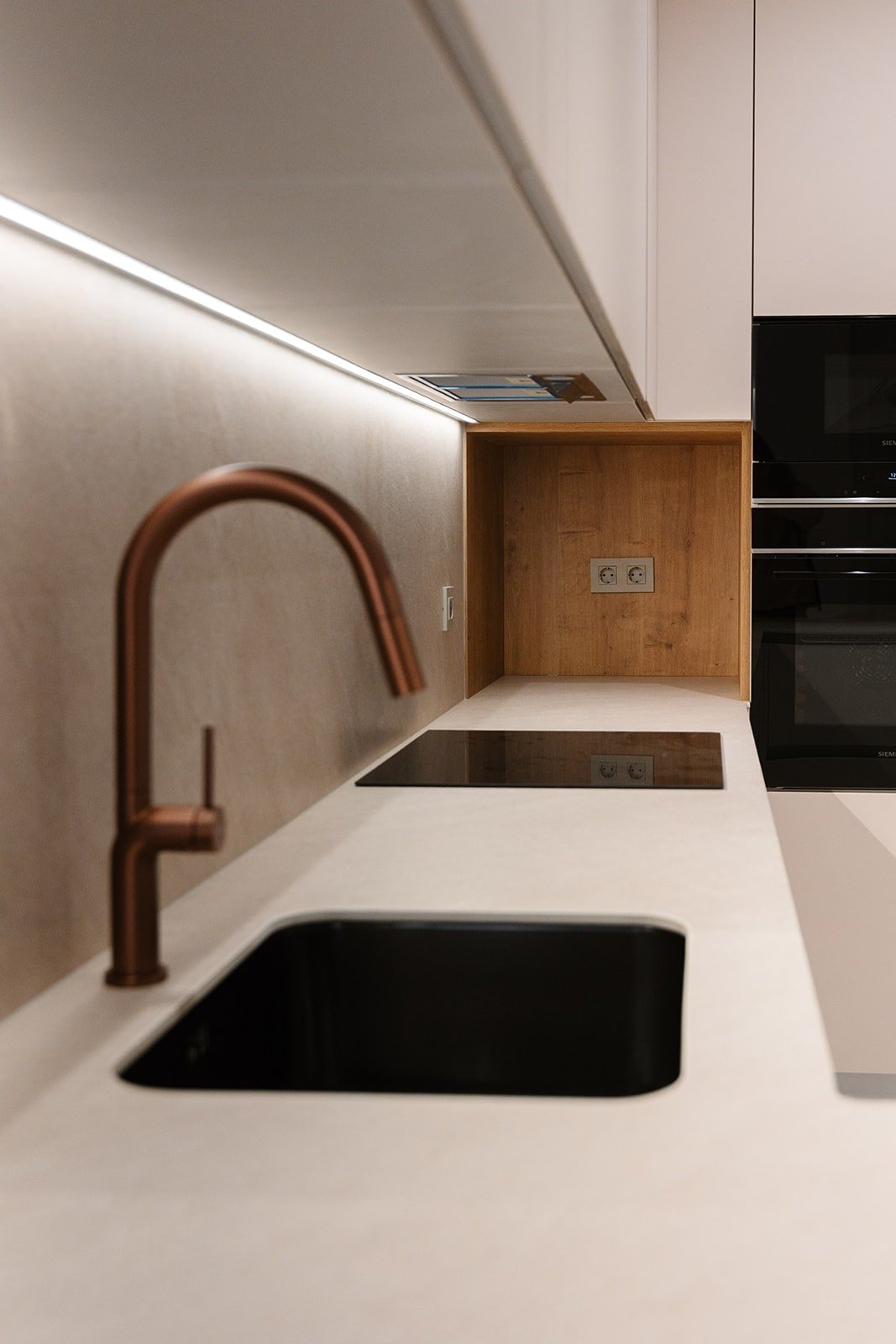 Cocina crema madera y cobre Cocina crema madera y cobre